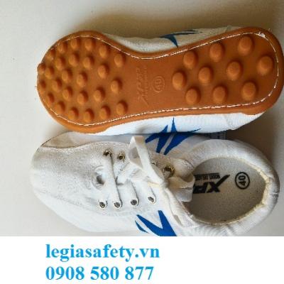 Giày XP - Giày Bóng Đá Trắng - Đế Vàng